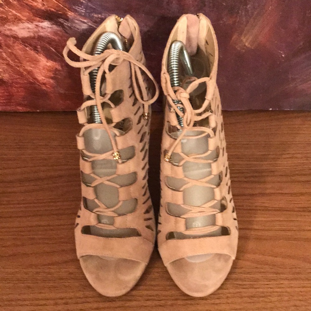 Ladies heels